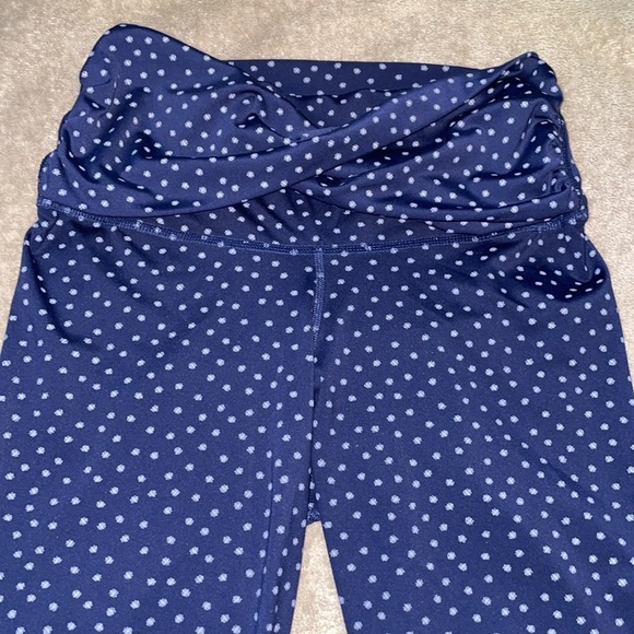 Nike dri fit Yoga Dots Twist 7/8 legging - Picture 3 of 9